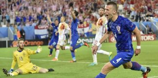 Croazia batte Spagna 2-1 in rimonta: vince il girone e condanna gli iberici agli ottavi contro l'Italia