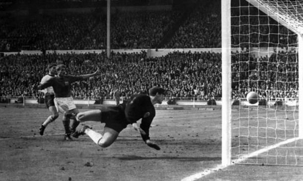 Il gol fantasma di Geoff Hurst