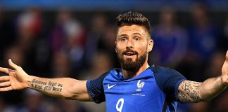 Doppio Giroud, la Francia vola