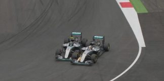 Hamilton passa Rosberg all'ultimo giro e vince in Austria