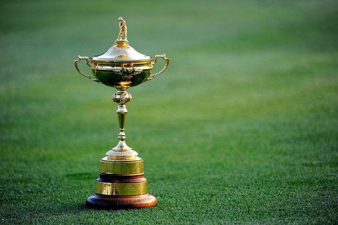 Golf Ryder Cup Stati Uniti in vantaggio. Golf Ryder Cup Stati Uniti in vantaggio.