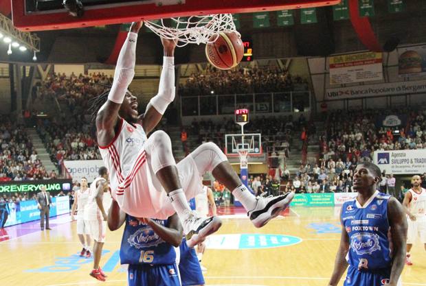 varese cantù Basket serie A pronostici decima giornata
