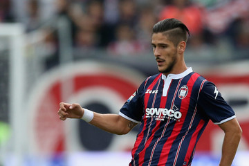 Crolla l'Inter di Pioli Falcinelli abbatte Pioli e l'Inter