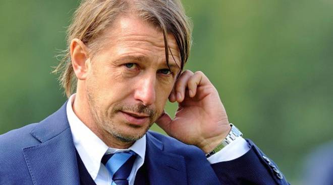 Pioli esonerato Vecchi in panchina
