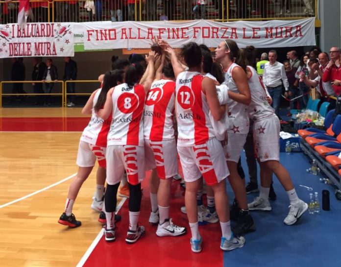 Finale Lucca Schio in campo per gara3, si riparte dall'1-1: si gioca in Toscana Finale Lucca Schio in campo per gara3, si riparte dall'1-1: si gioca in Toscana