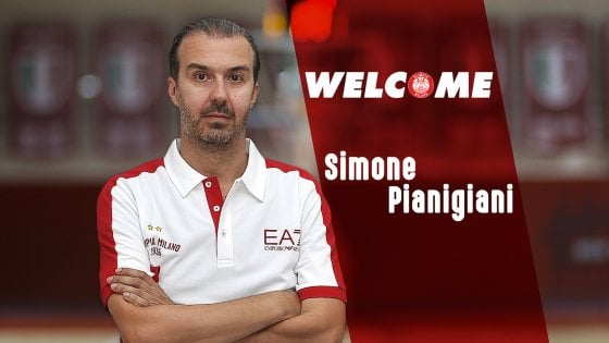 Pianigiani Milano contratto firmato ma i tifosi contestano Pianigiani Milano contratto firmato ma i tifosi contestano