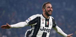 Higuain operato alla mano sinistra, salterà il Napoli Infortunio Higuain mano sinistra