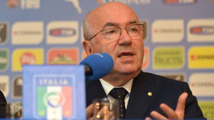 tavecchio dimissioni Carlo Tavecchio