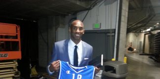 Kobe Bryant con la maglia della Nazionale italiana