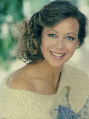 Jenny Agutter.jpg
